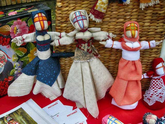 Qual souvenir comprar na Ucrânia Motanka