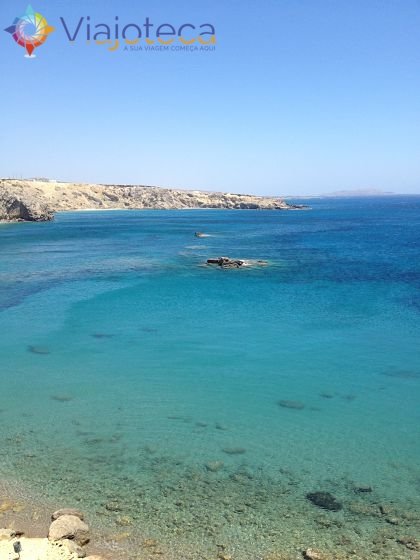 Praias em Karpathos, na Grécia Agios Teodoros