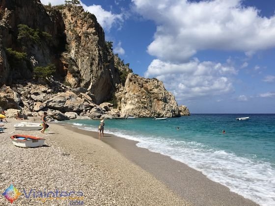 Praias em Karpathos, na Grécia Kira Panagia