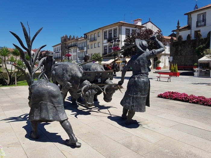 estátua Memórias do Campo