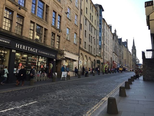 Royal Mile em Edimburgo High Street