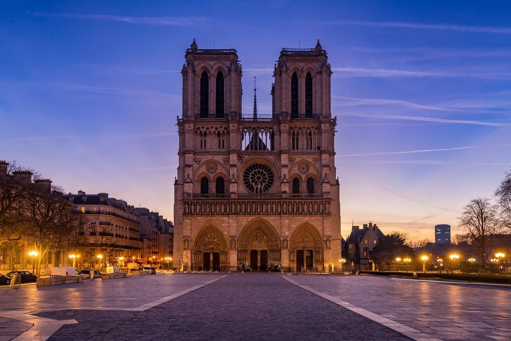 Parvis da Catedral Notre-Dame