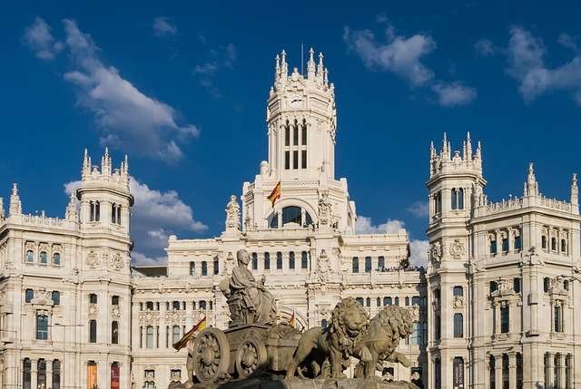 madri cibeles Car Loss Voniya Pixabay