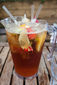 drinks europeus que são a cara do verão pimm's