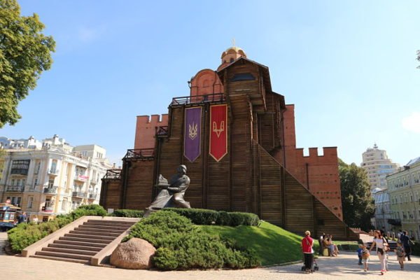 Estátua Yaroslav