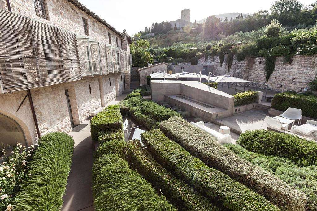 Nun Assisi Relais & Spa Museum 

